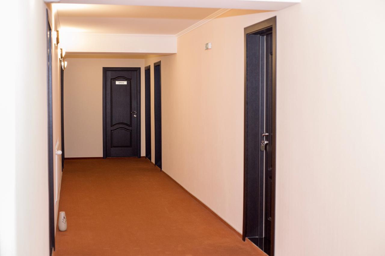 Complex Azar Hotel Galati  Exterior photo